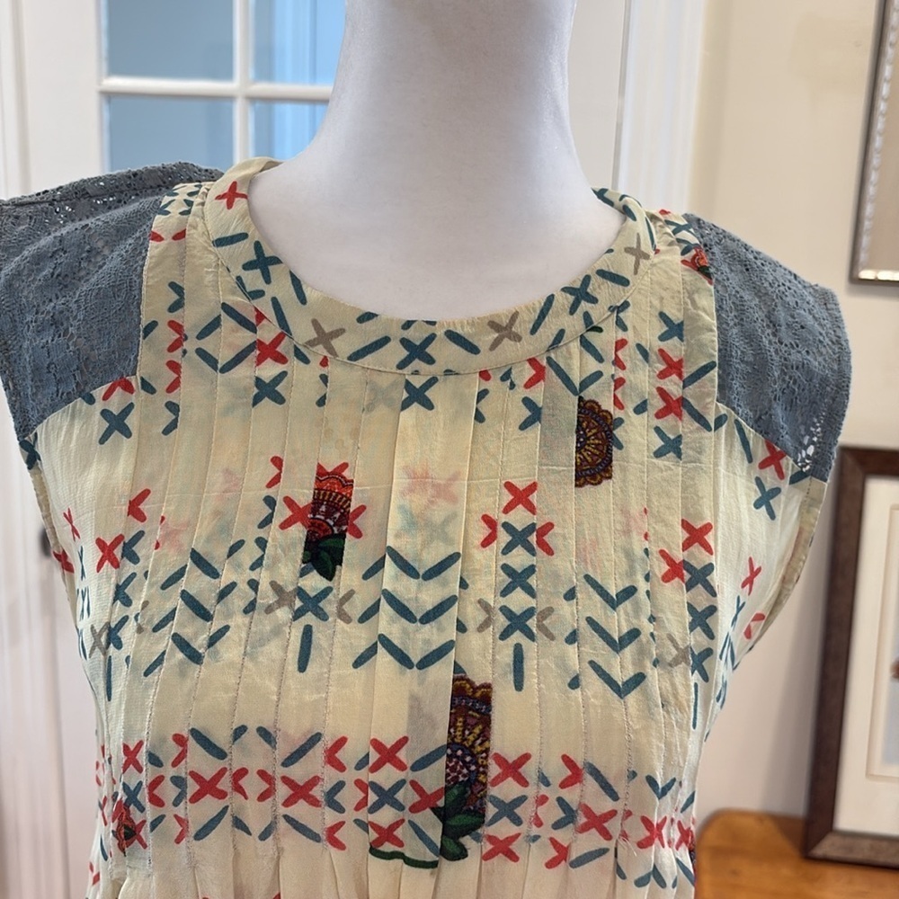 Benares sleeveless patterned top. Size S - Picture 3 of 8